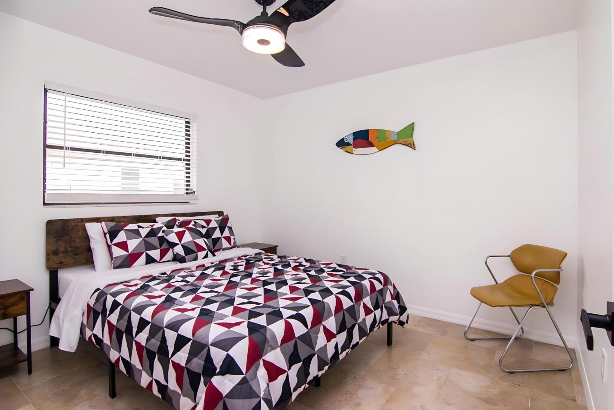 House With A Boatyour Private Waterfront Resort Port Charlotte Extérieur photo