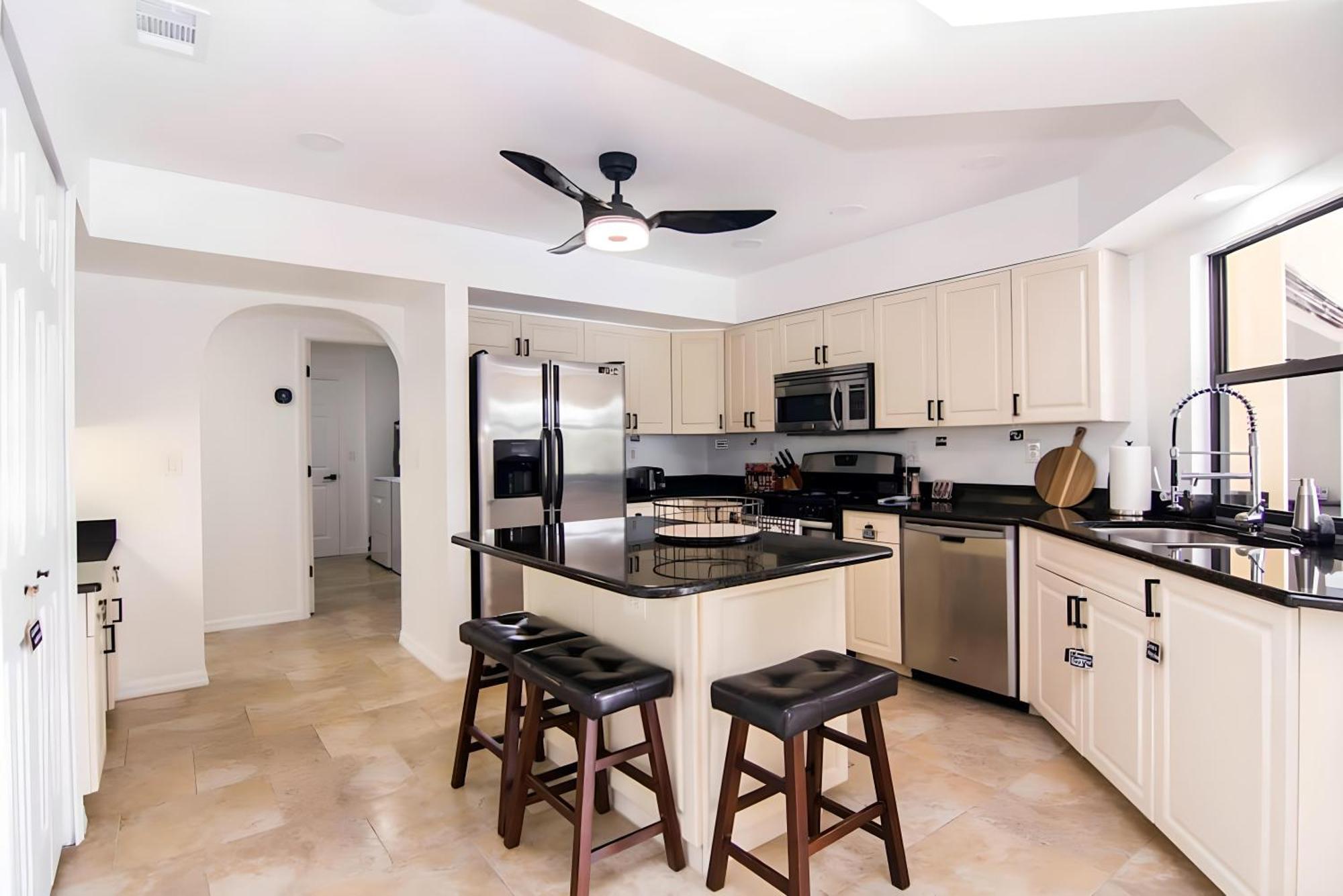 House With A Boatyour Private Waterfront Resort Port Charlotte Extérieur photo