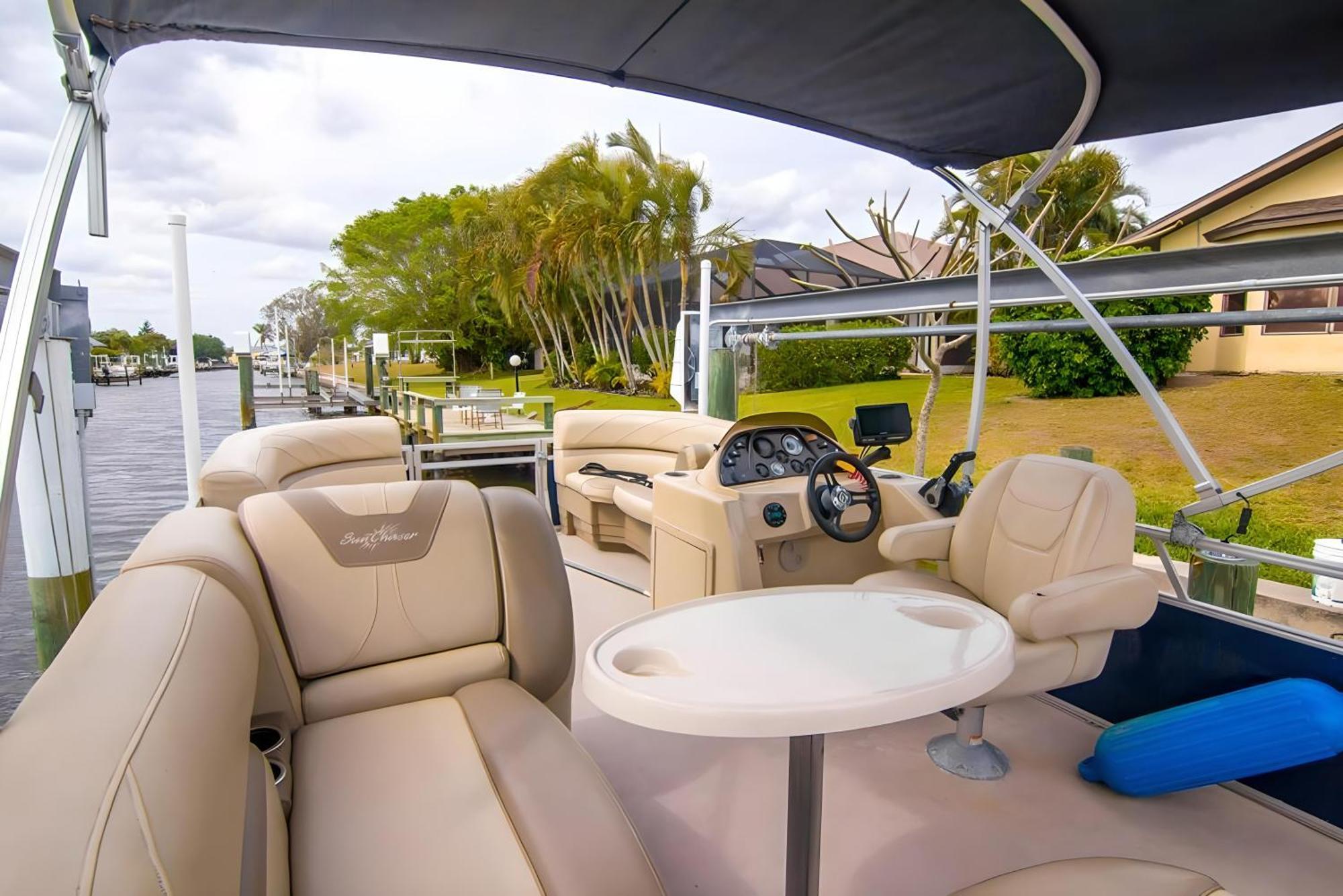 House With A Boatyour Private Waterfront Resort Port Charlotte Extérieur photo